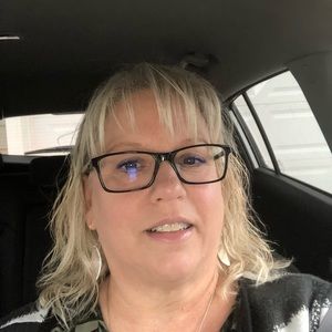 Meet your Posher, Deb